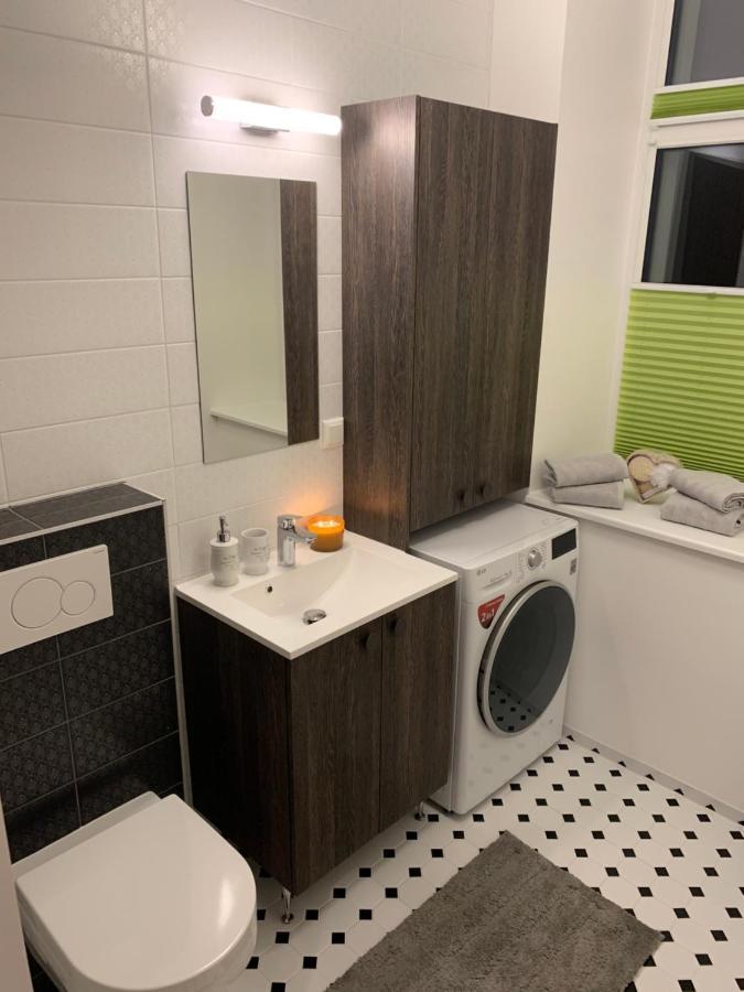 Staadioni Apartment Тарту Экстерьер фото